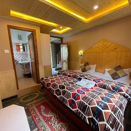 La Voglia-Old Manali Hostel ภายนอก รูปภาพ