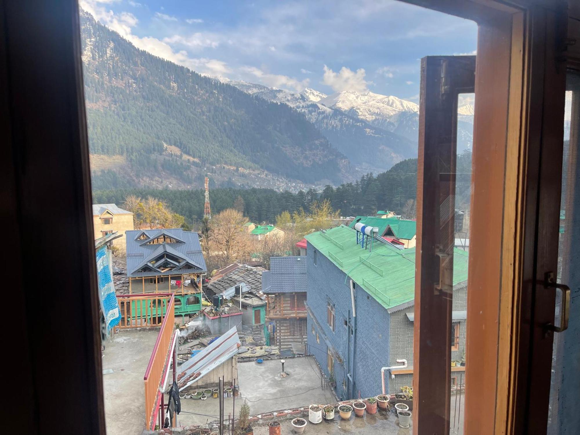 La Voglia-Old Manali Hostel ภายนอก รูปภาพ