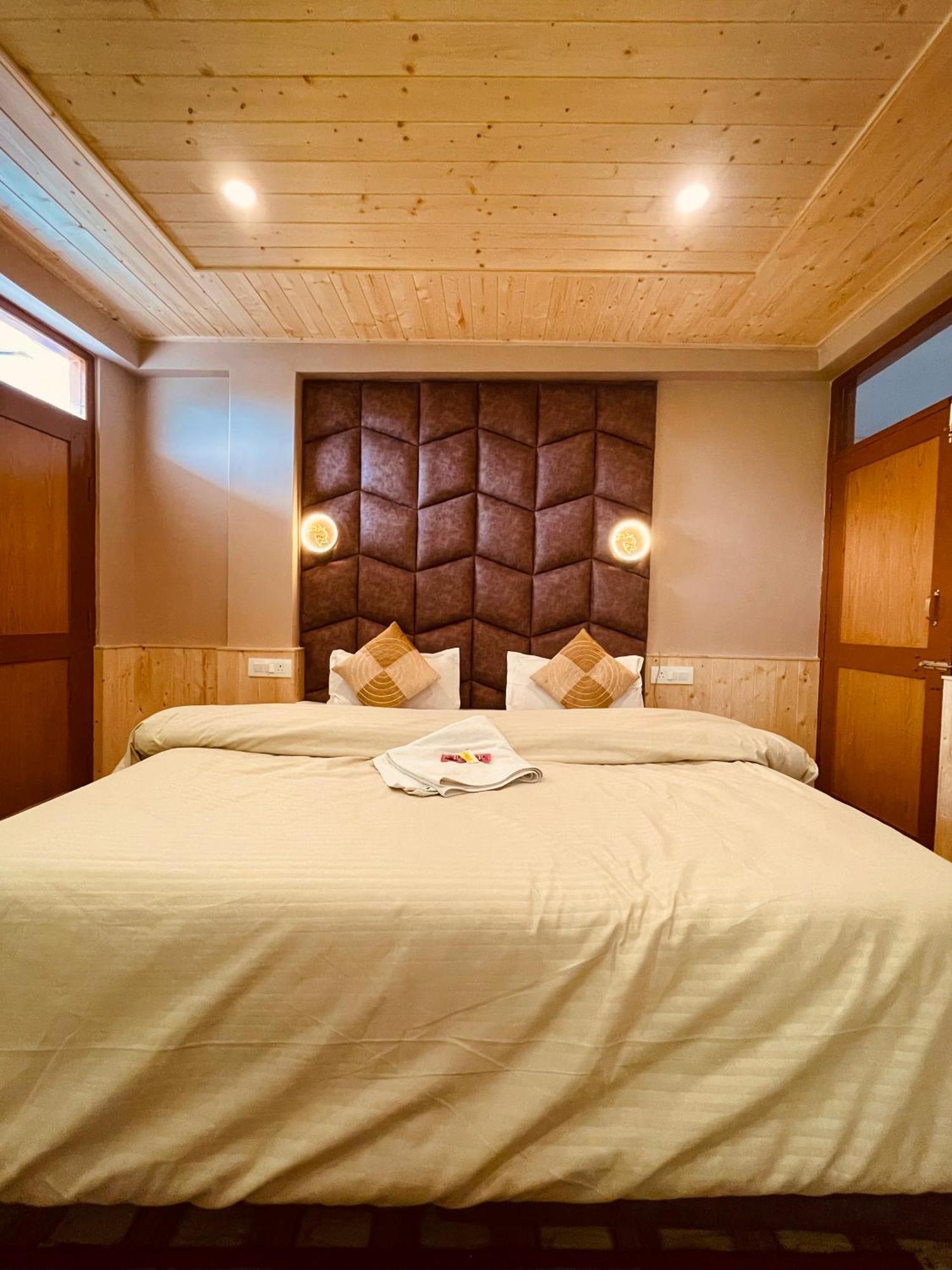 La Voglia-Old Manali Hostel ภายนอก รูปภาพ